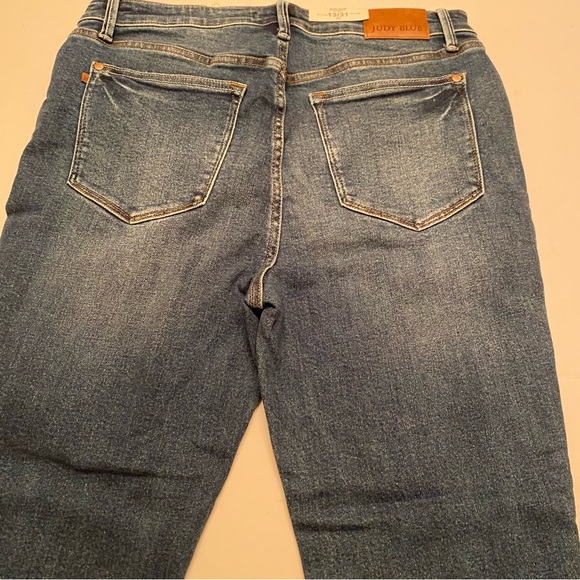 Judy Blue high waist kick flare blue denim jeans. Size 13/31. - Picture 10 of 13